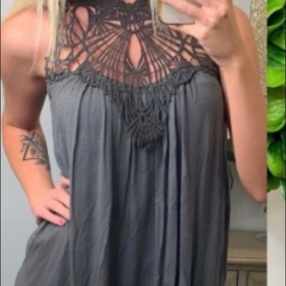 Crochet lace detail tank top - brand new